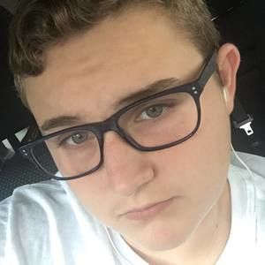 Meet your Posher, Casey